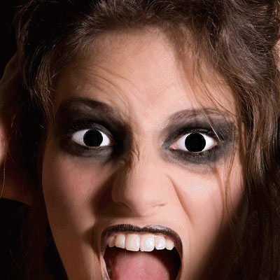 Lentille de contact oeil blackout