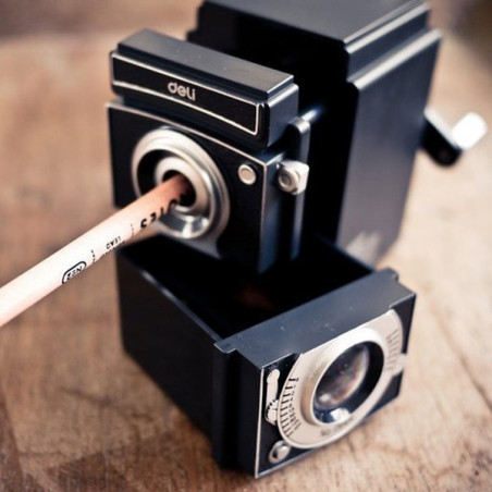 Taille-Crayons appareil photo ancien