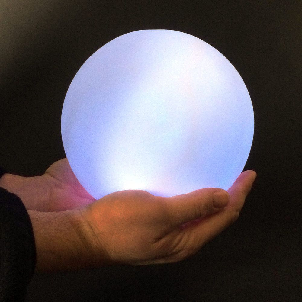 Boule lumineuse LED multi-couleurs 18.5 cm