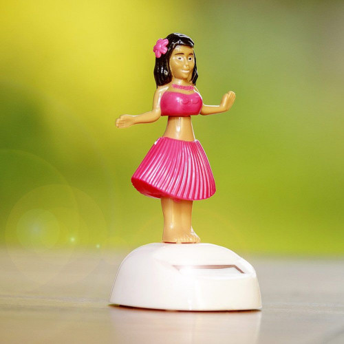 Danseuse Hawaïenne Solaire – Figurine Solaire qui Danse - Mycrazystuff